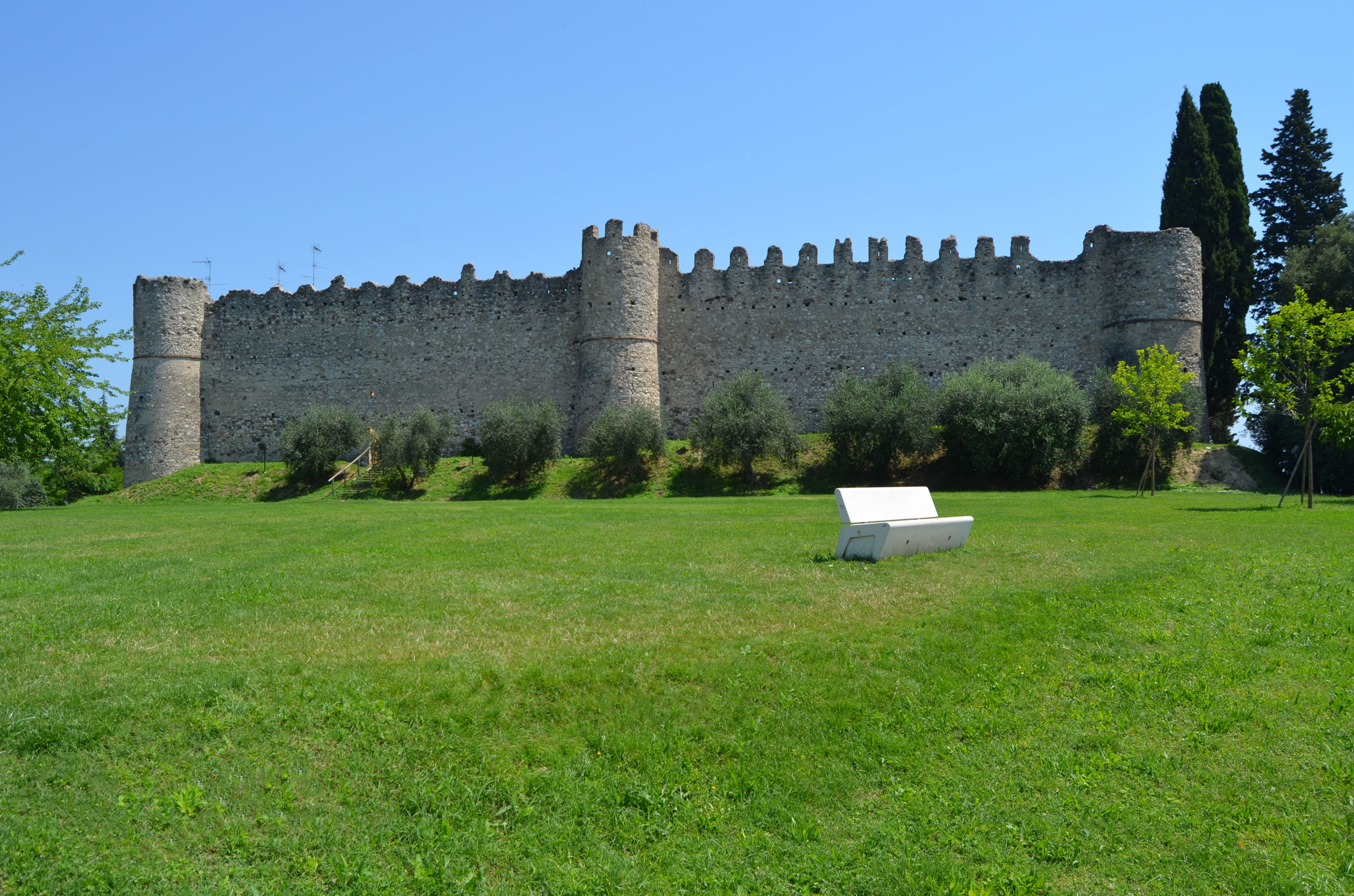 uliveto, castello di Moniga del garda
